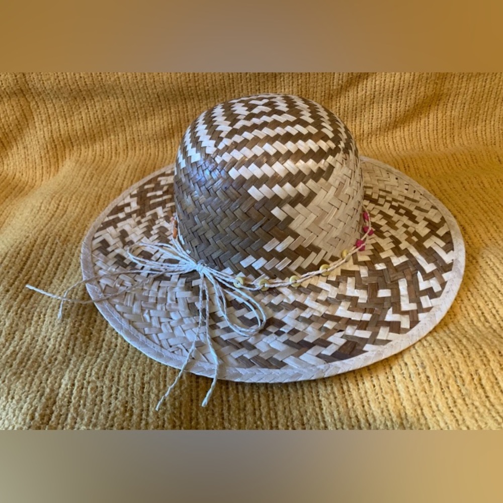 Far East Brokers & Cons. Women’s Woven Straw Brim Sun Hat, 100% Natural Fiber